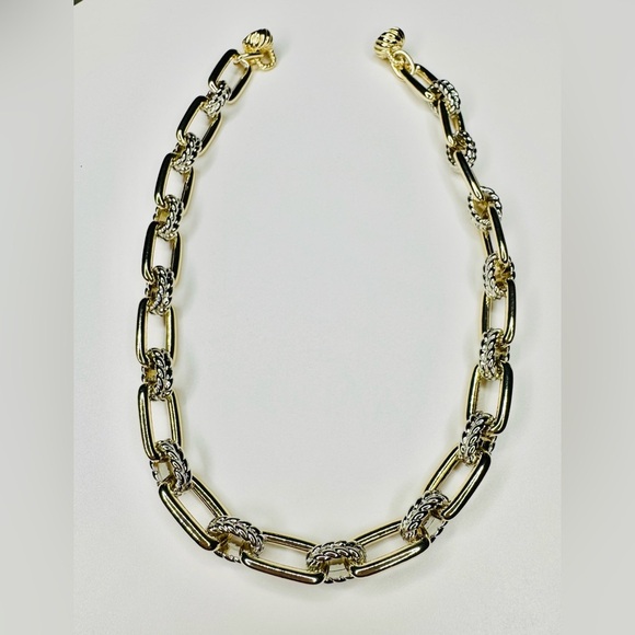 Two Tone Chunky Chain Magnetic Clasp 17” long - Picture 4 of 5